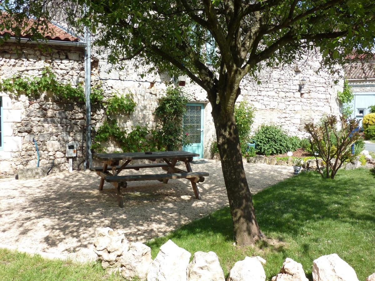 Chez Beatrice Et Gerard Bed and Breakfast Saint-Leon-d'Issigeac Buitenkant foto